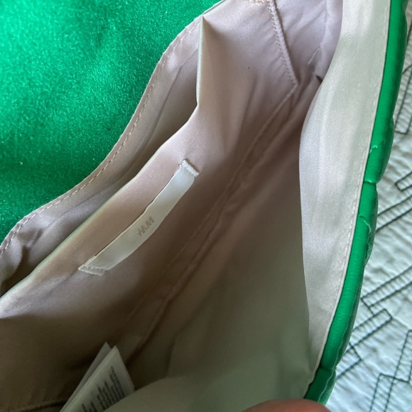 H&M Quilted Green Handbag - Picture 4 of 8